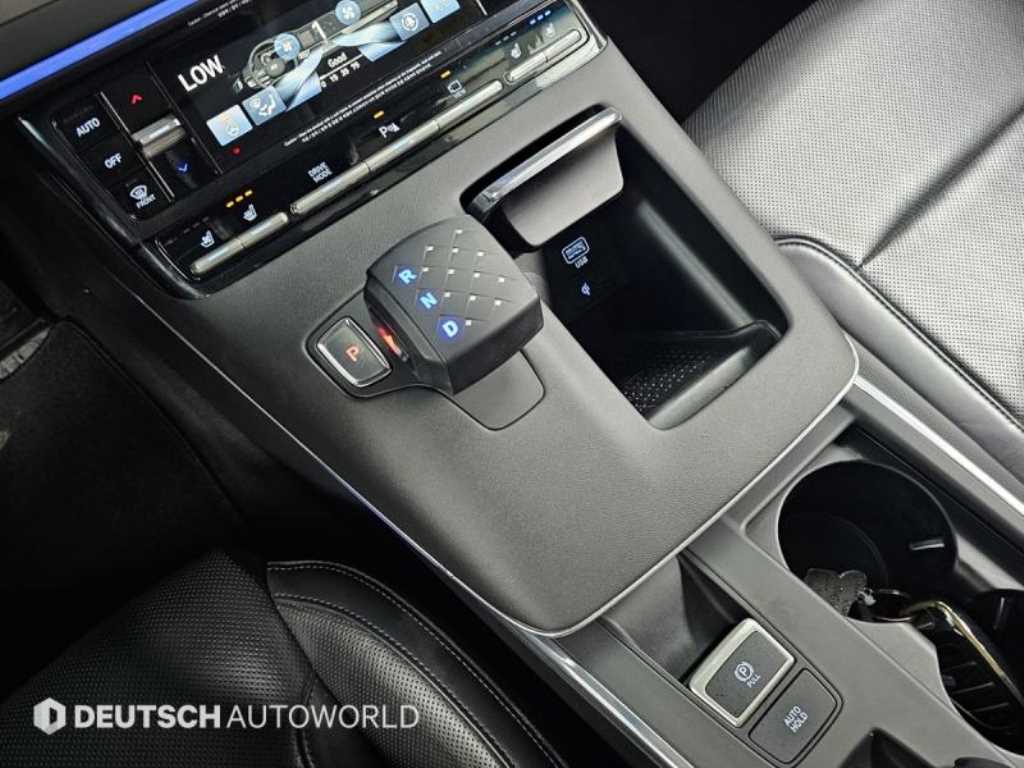 Hyundai Grandeur — photo 09