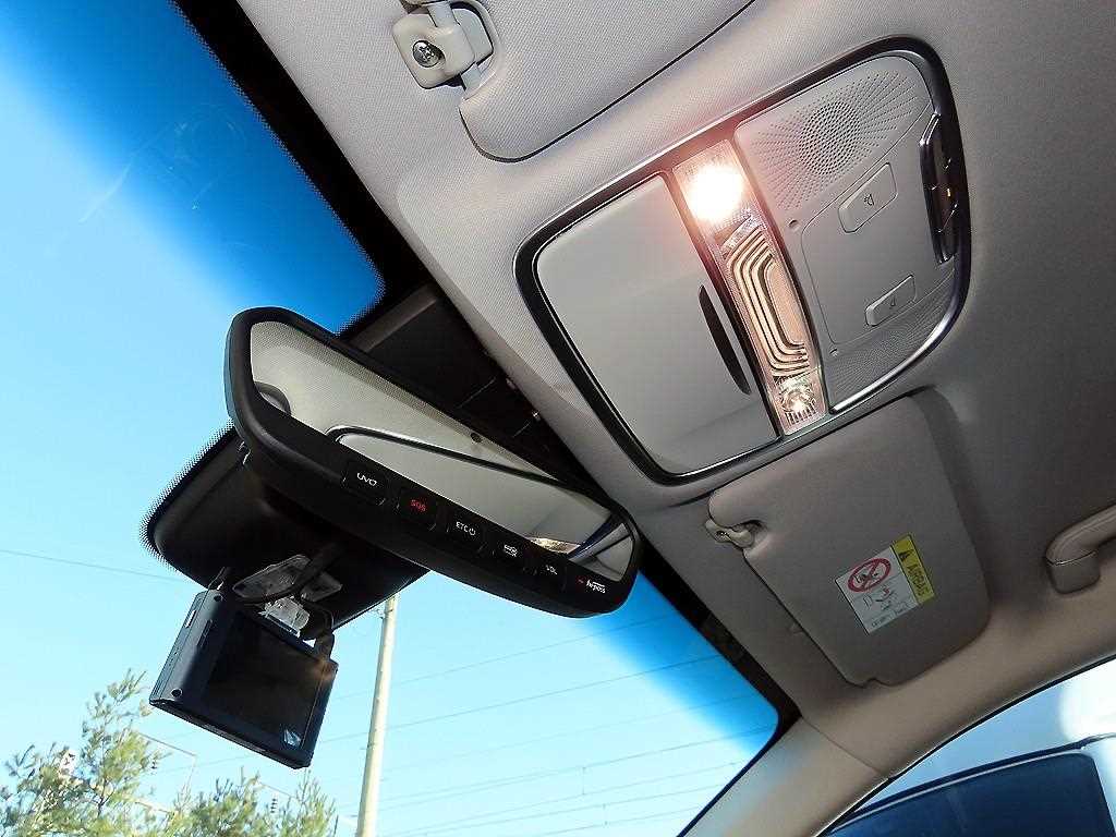 Kia K9 — photo 15