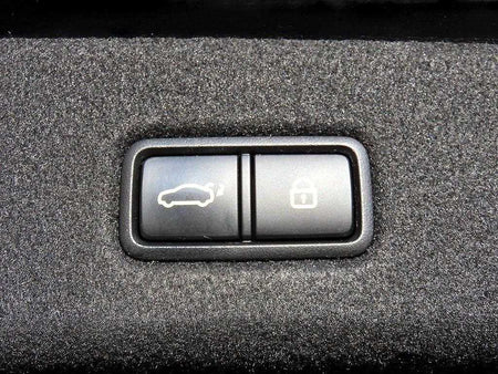Kia K9 — photo 16
