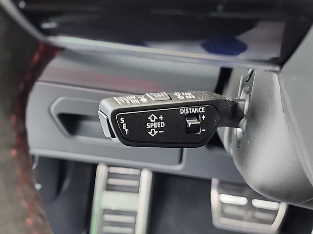 Audi RS7 — photo 18