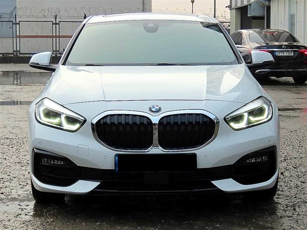 BMW 1-Series — photo 01