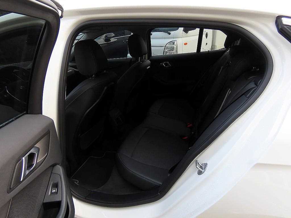 BMW 1-Series — photo 06