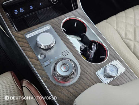 Genesis GV80 — photo 09