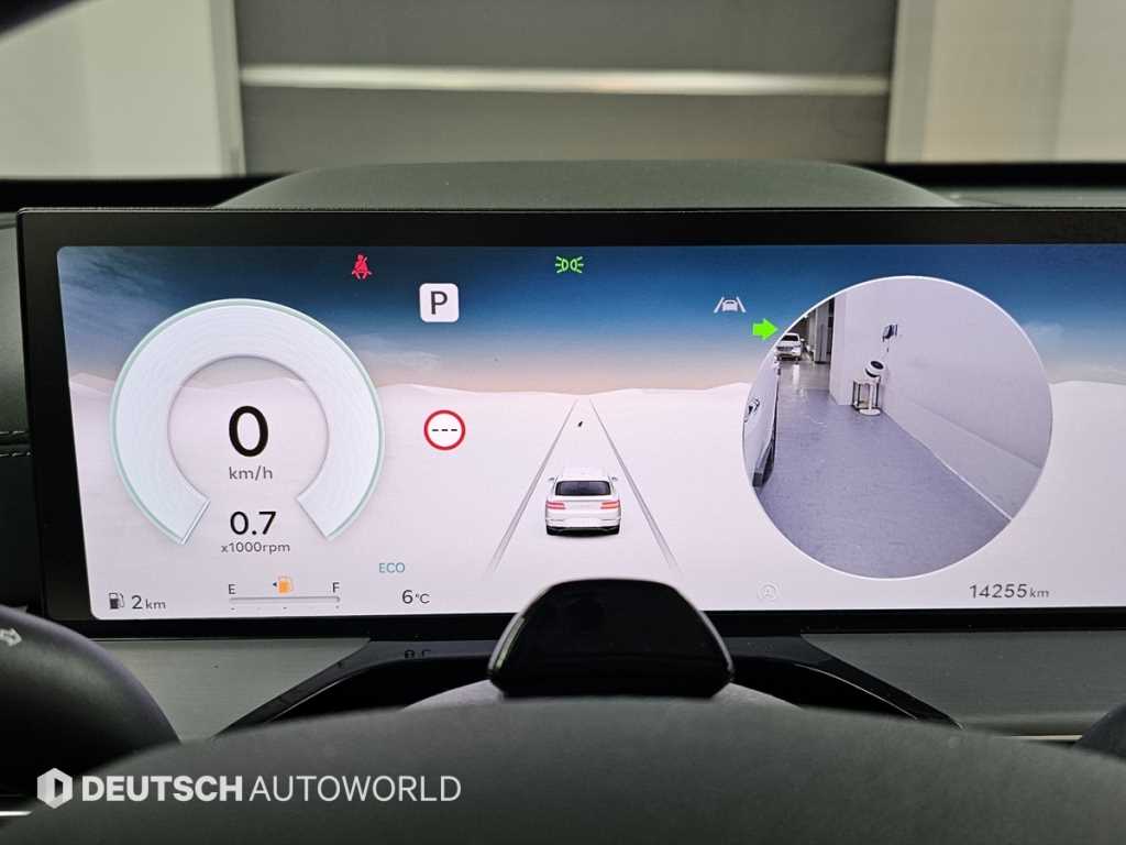 Genesis GV80 — photo 08