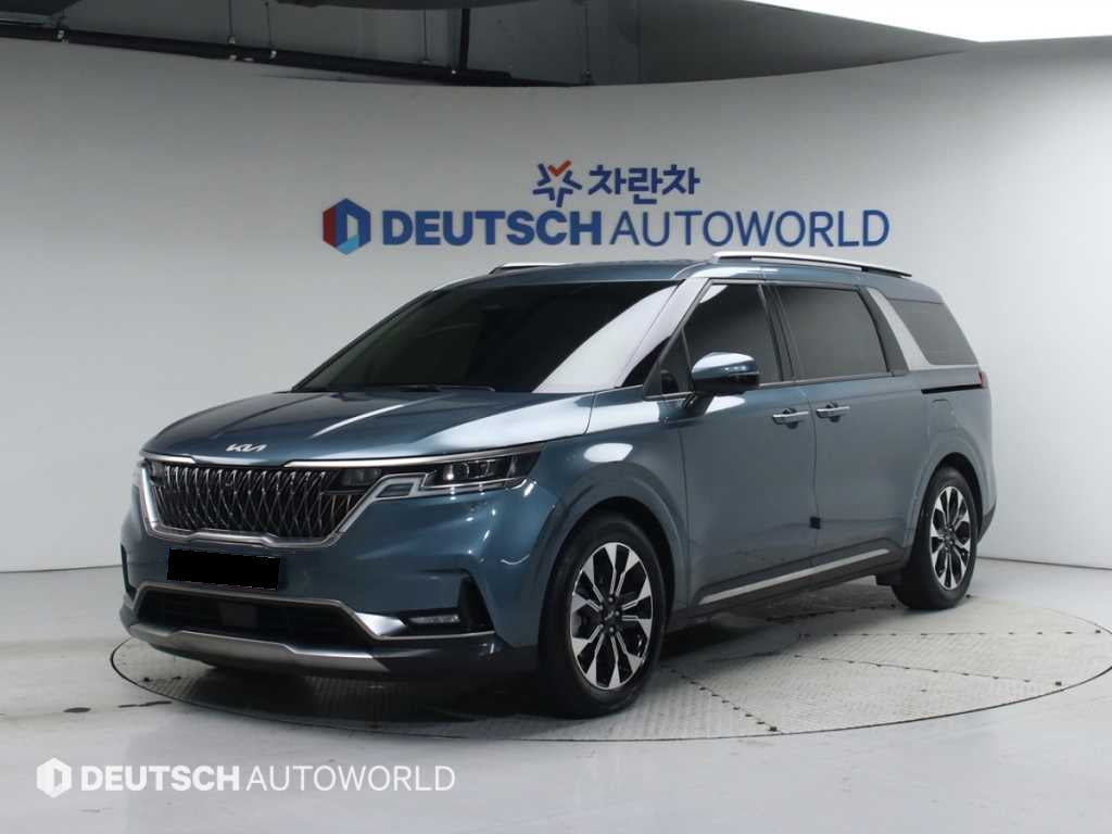 Kia Carnival — photo 01