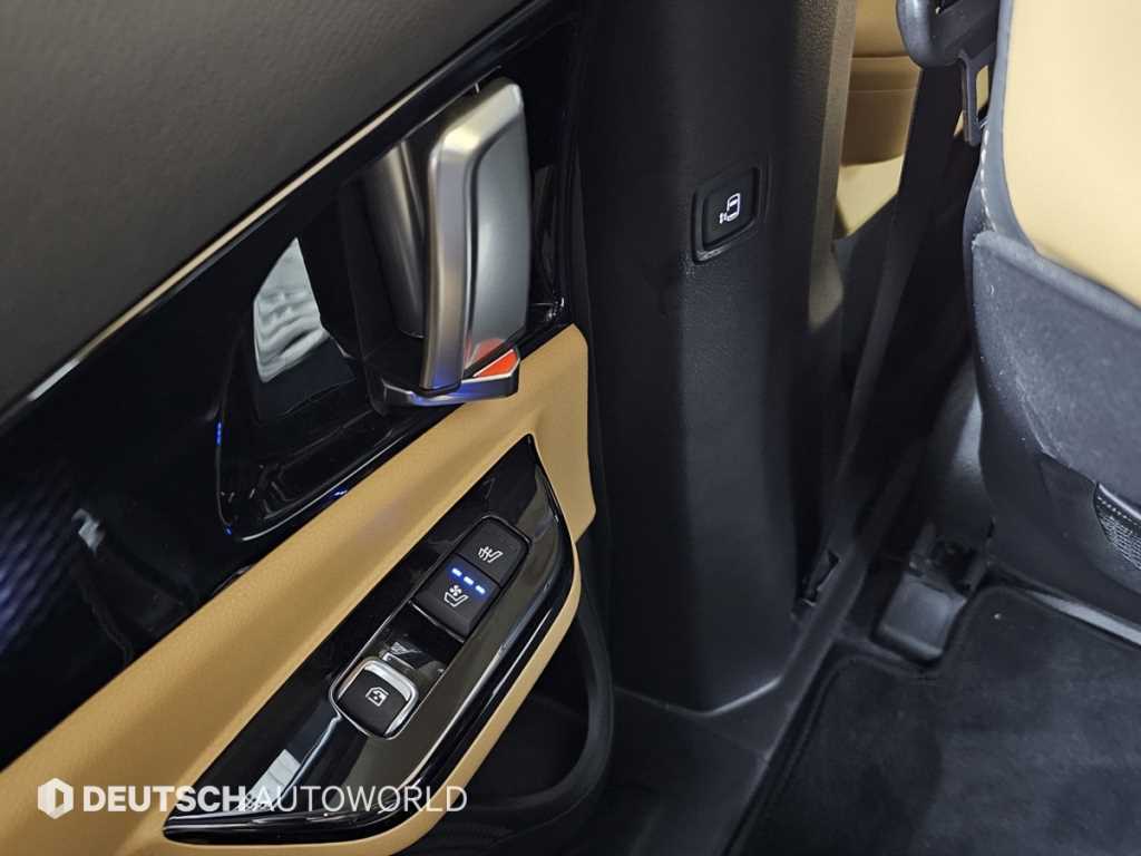 Kia Carnival — photo 16
