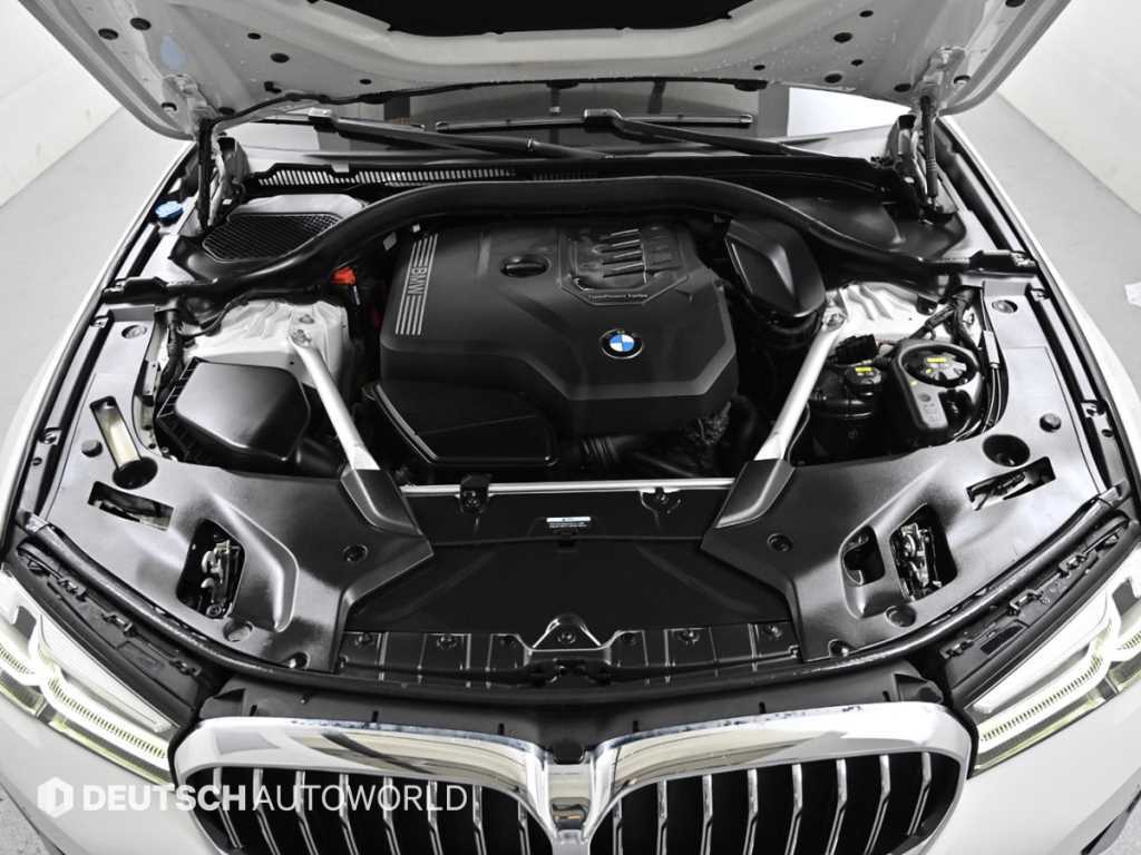 BMW 5-Series — photo 06