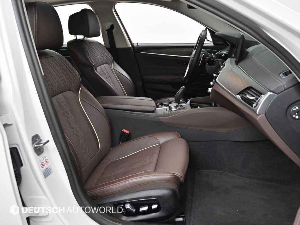 BMW 5-Series — photo 10