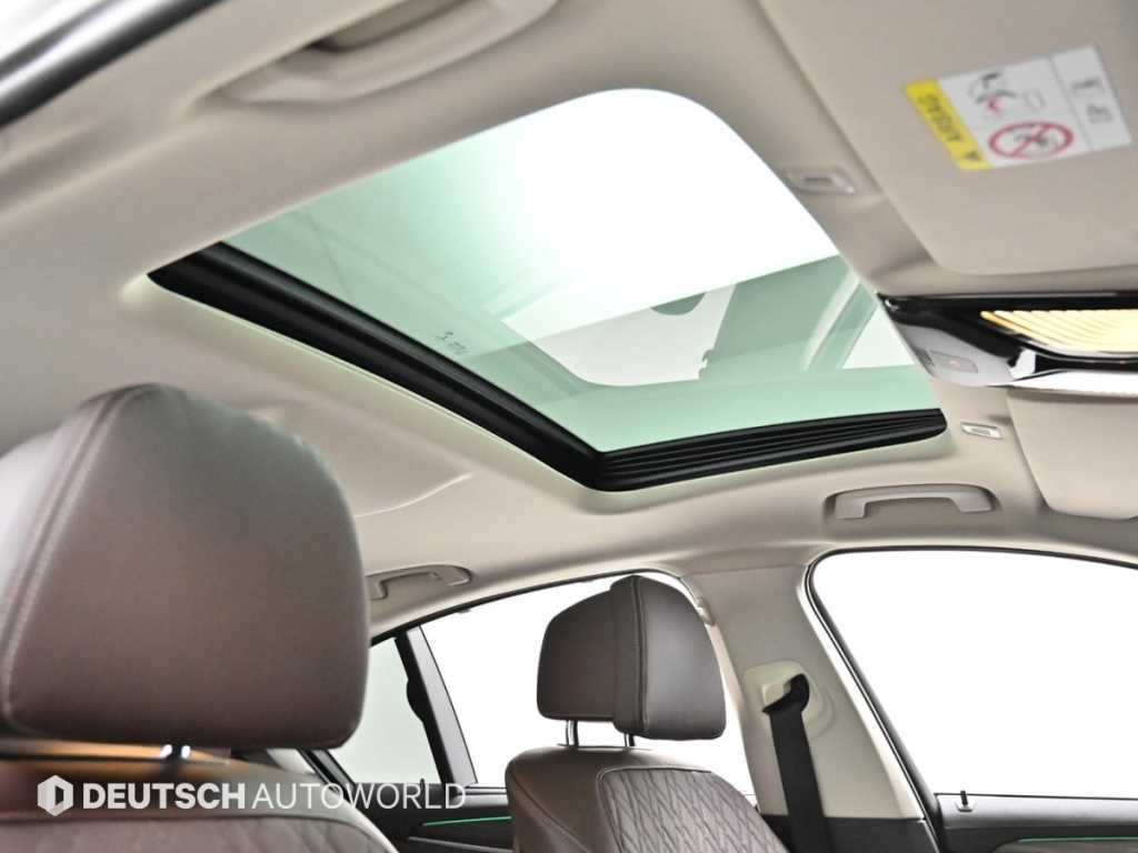BMW 5-Series — photo 19
