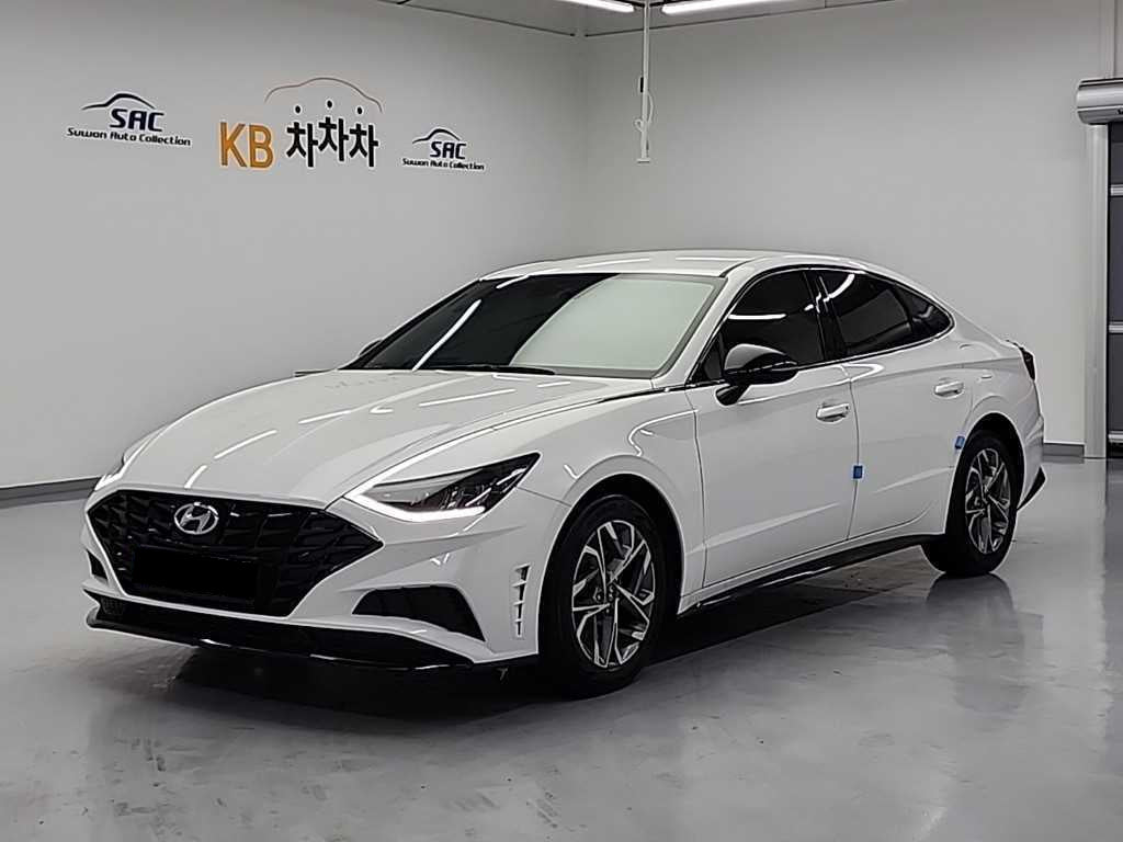 Hyundai Sonata — photo 01