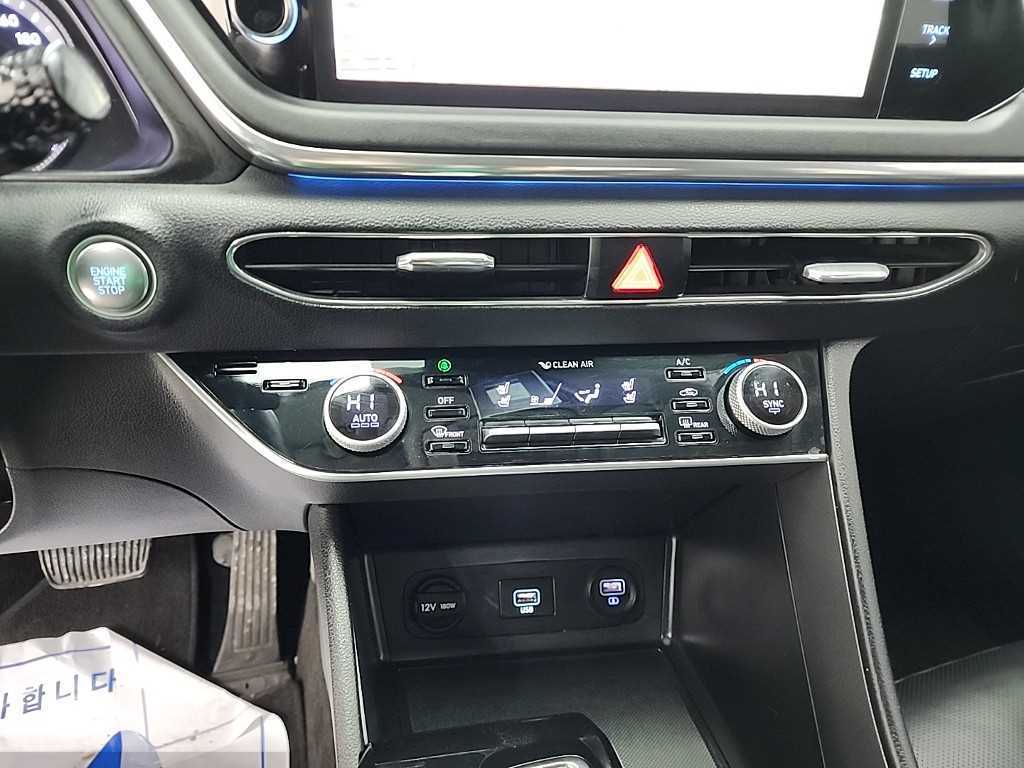 Hyundai Sonata — photo 10