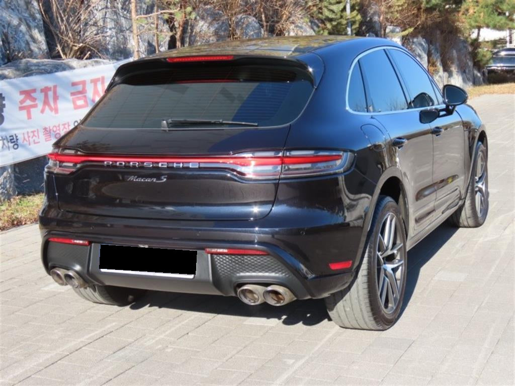 Porsche Macan — photo 03