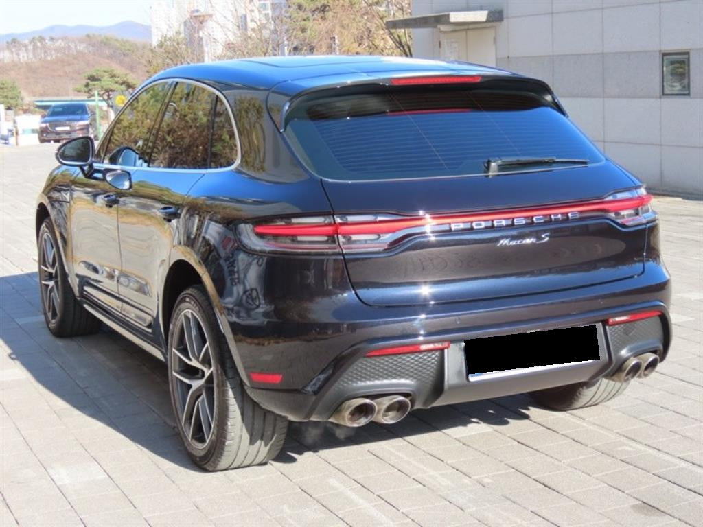 Porsche Macan — photo 04