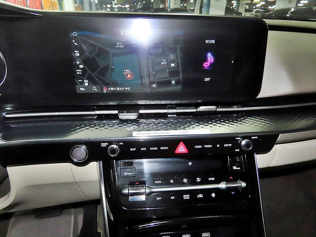 Kia Carnival — photo 11