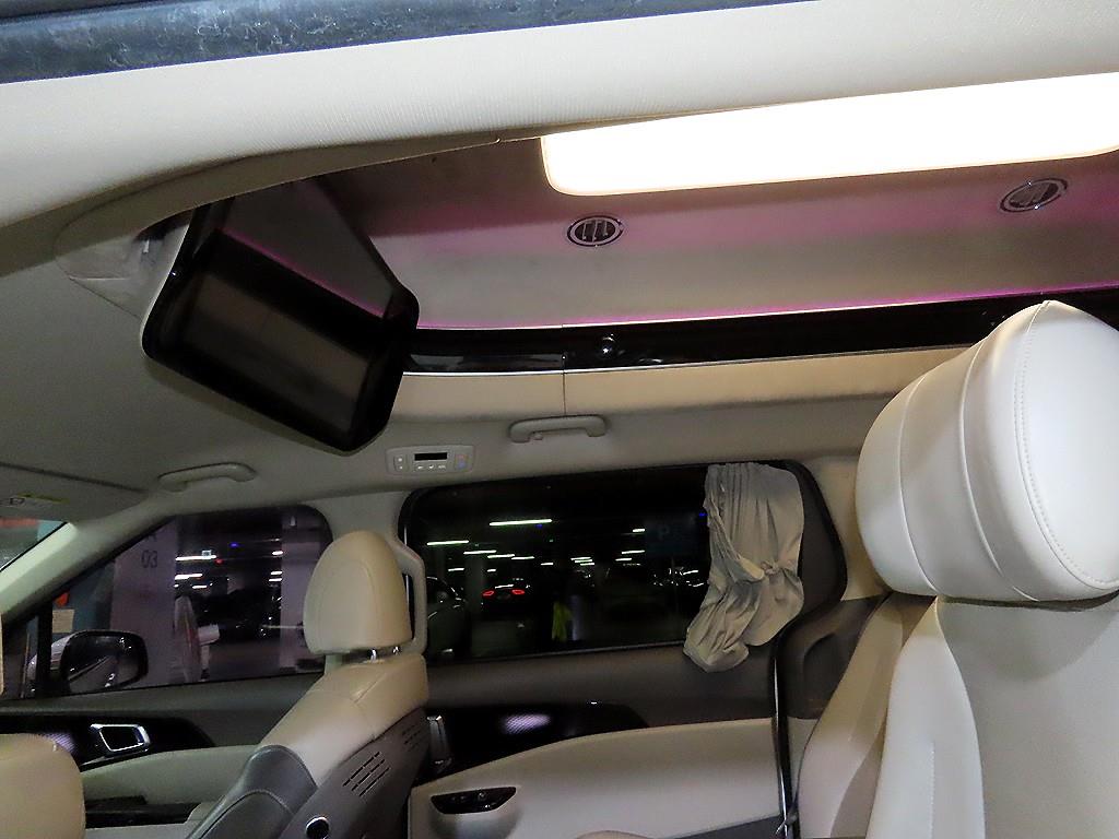 Kia Carnival — photo 15