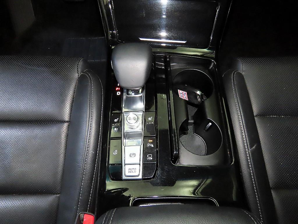 Kia K7 — photo 12