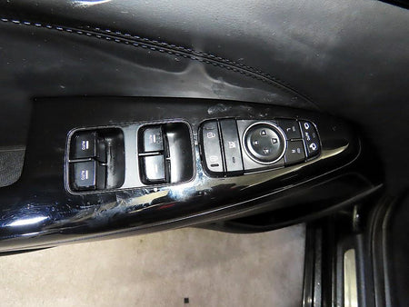 Kia K7 — photo 13