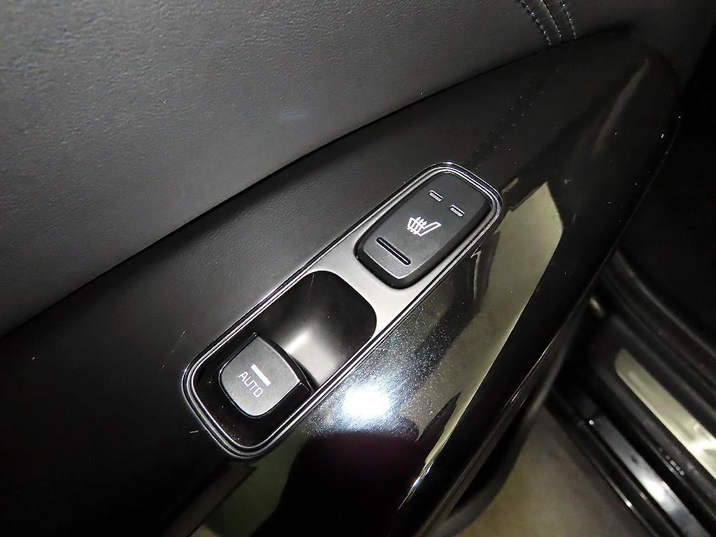 Kia K7 — photo 15