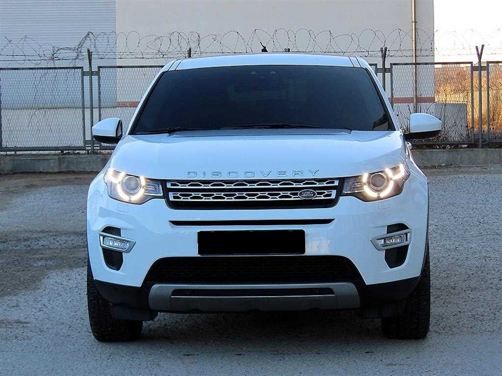 Land Rover Discovery Sport — photo 01