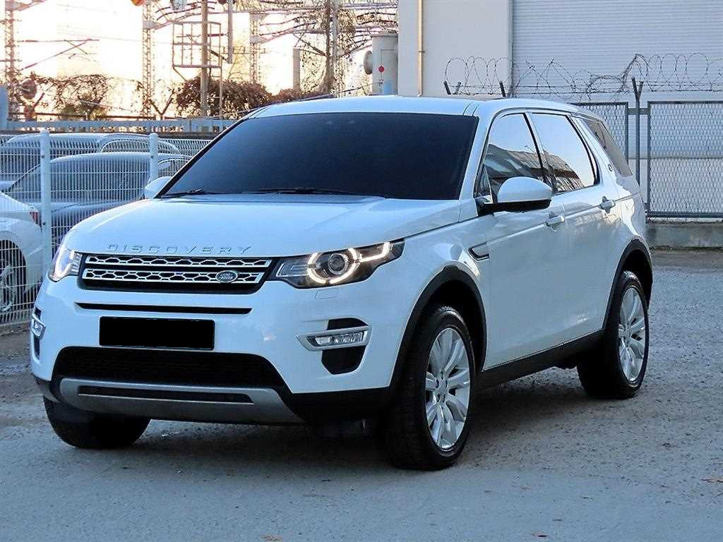 Land Rover Discovery Sport — photo 02