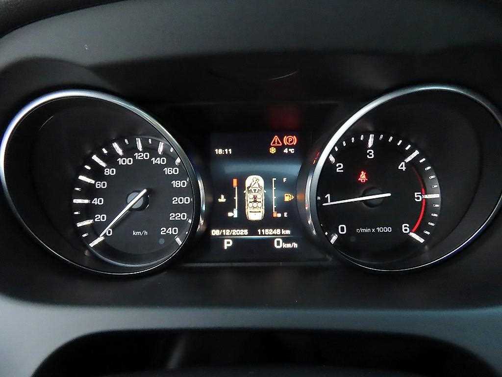 Land Rover Discovery Sport — photo 09