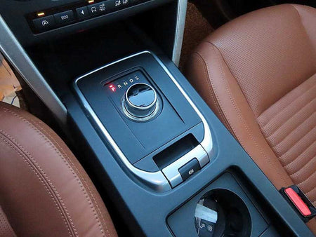 Land Rover Discovery Sport — photo 10