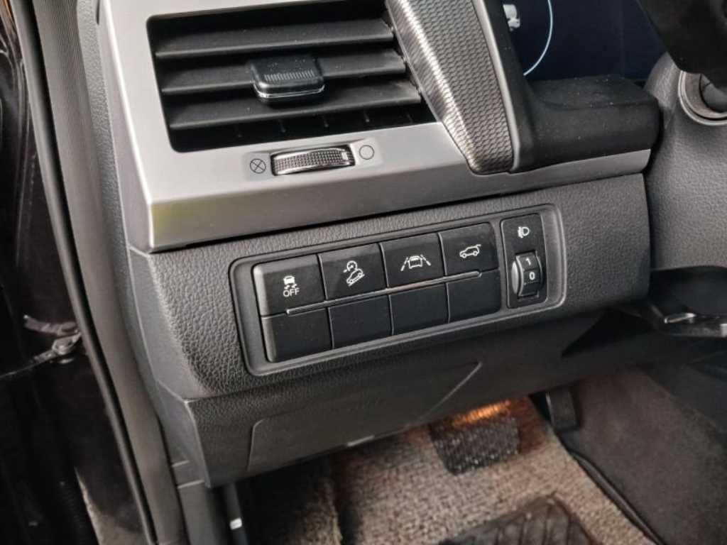 KGM Rexton — photo 12