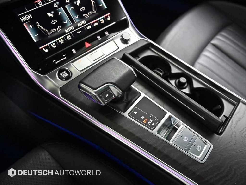 Audi A6 — photo 09