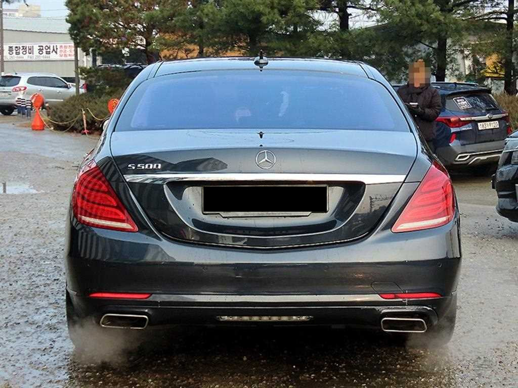 Mercedes-Benz S-Class — photo 04