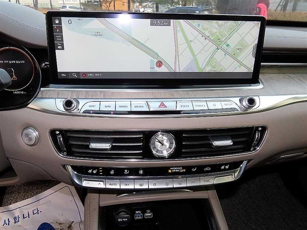 Kia K9 — photo 13