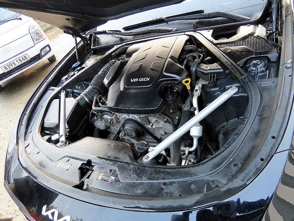 Kia K9 — photo 19