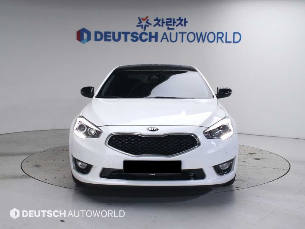 Kia K7 — photo 03