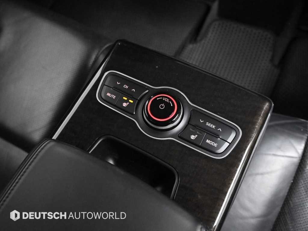 Kia K7 — photo 16