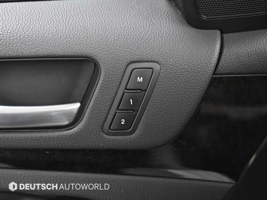 Kia K7 — photo 17