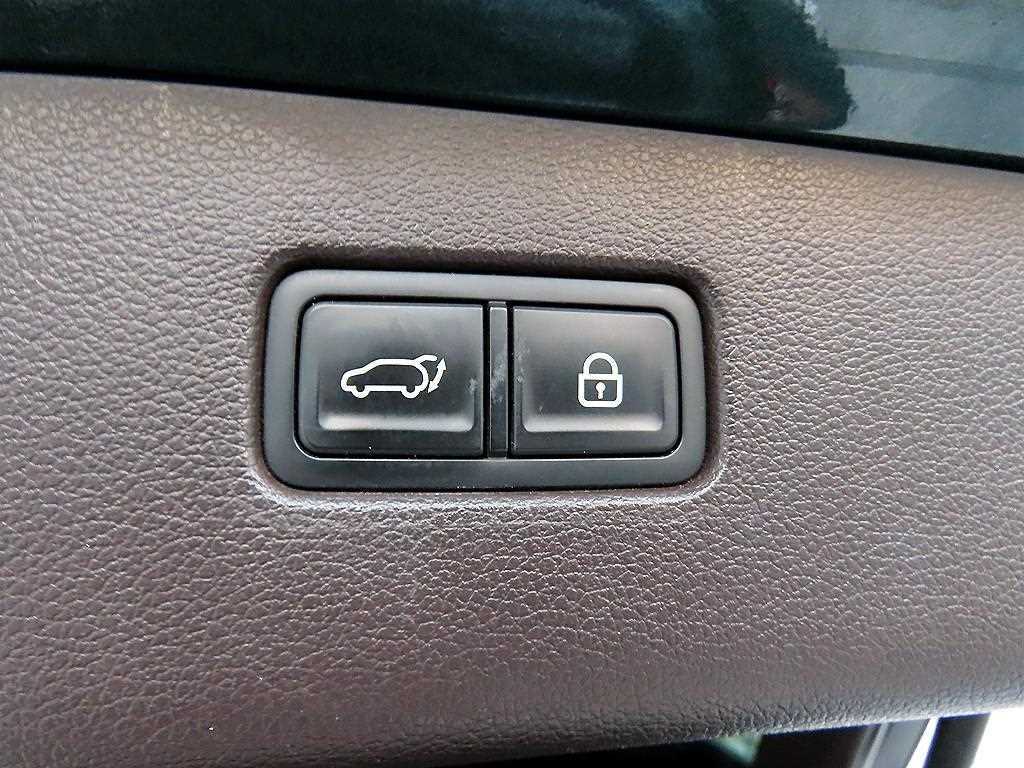 Genesis GV80 — photo 15