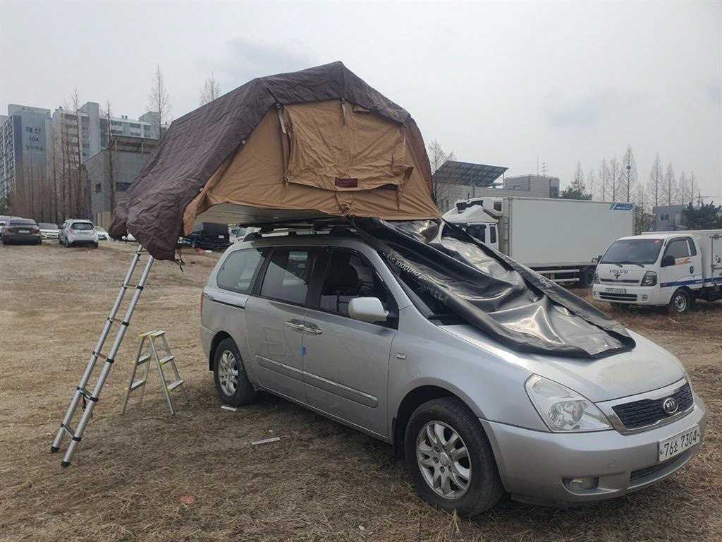 Kia Carnival — photo 01