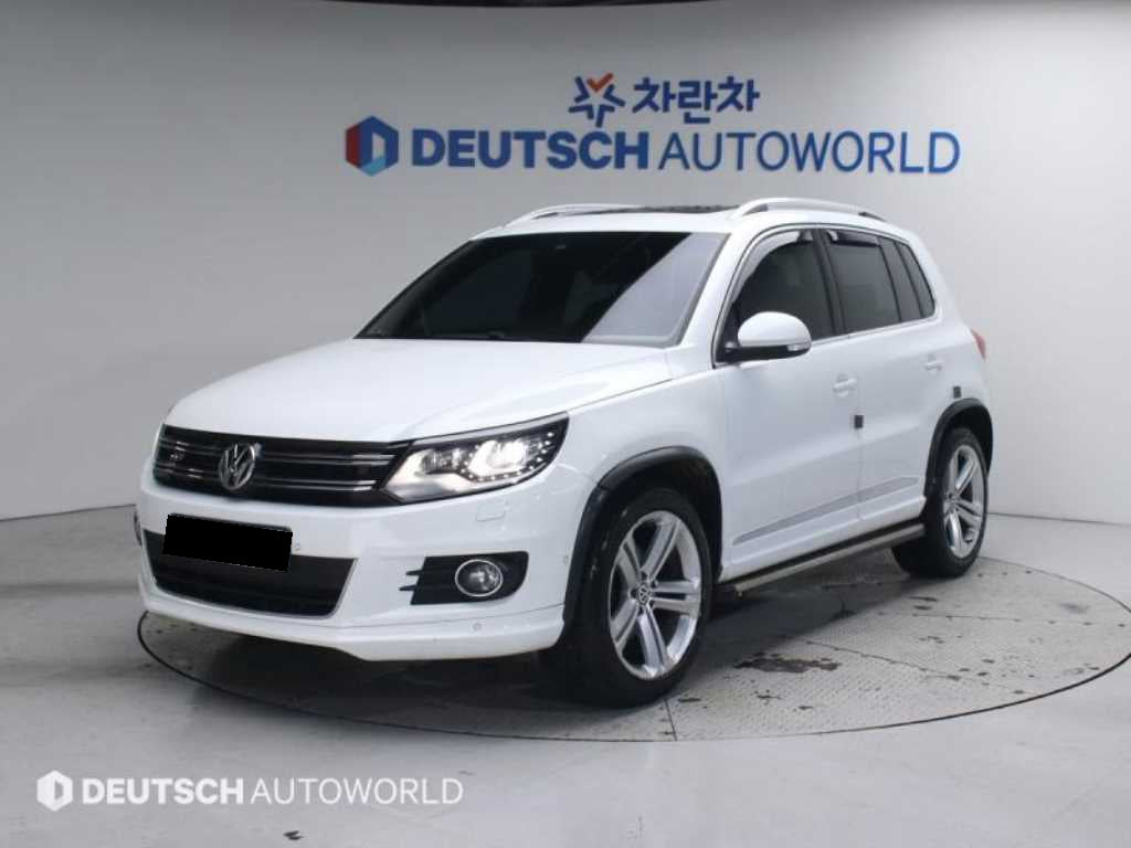 Volkswagen Tiguan — photo 01