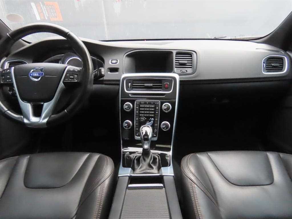 Volvo V60 — photo 07