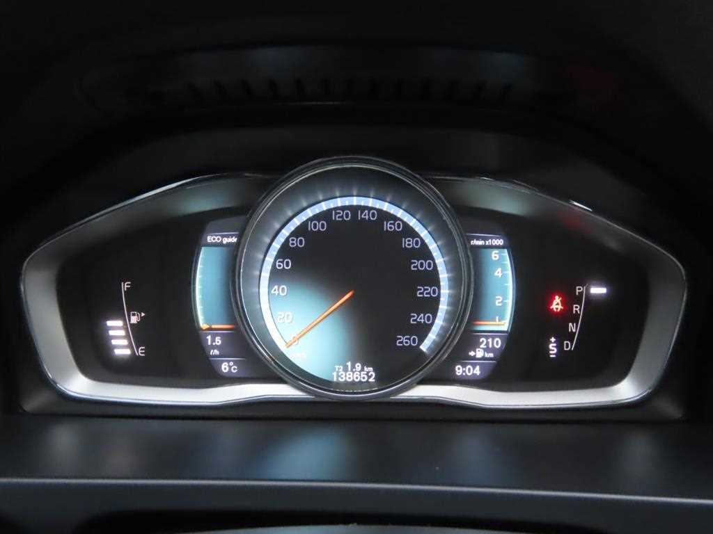 Volvo V60 — photo 08