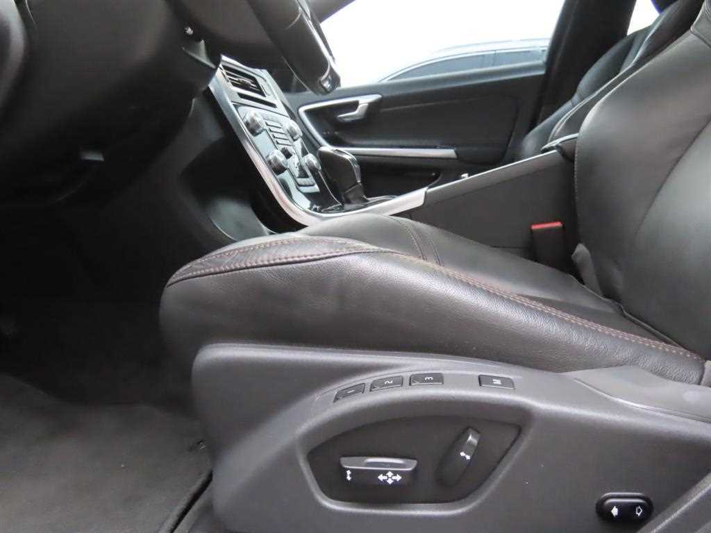 Volvo V60 — photo 14