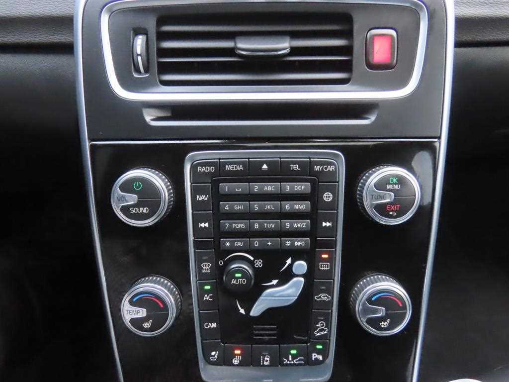 Volvo V60 — photo 16