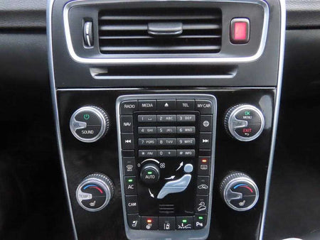 Volvo V60 — photo 16