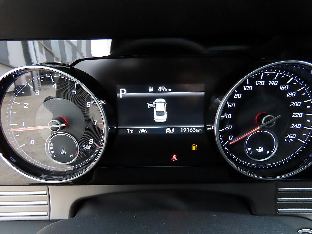 Hyundai Grandeur — photo 09