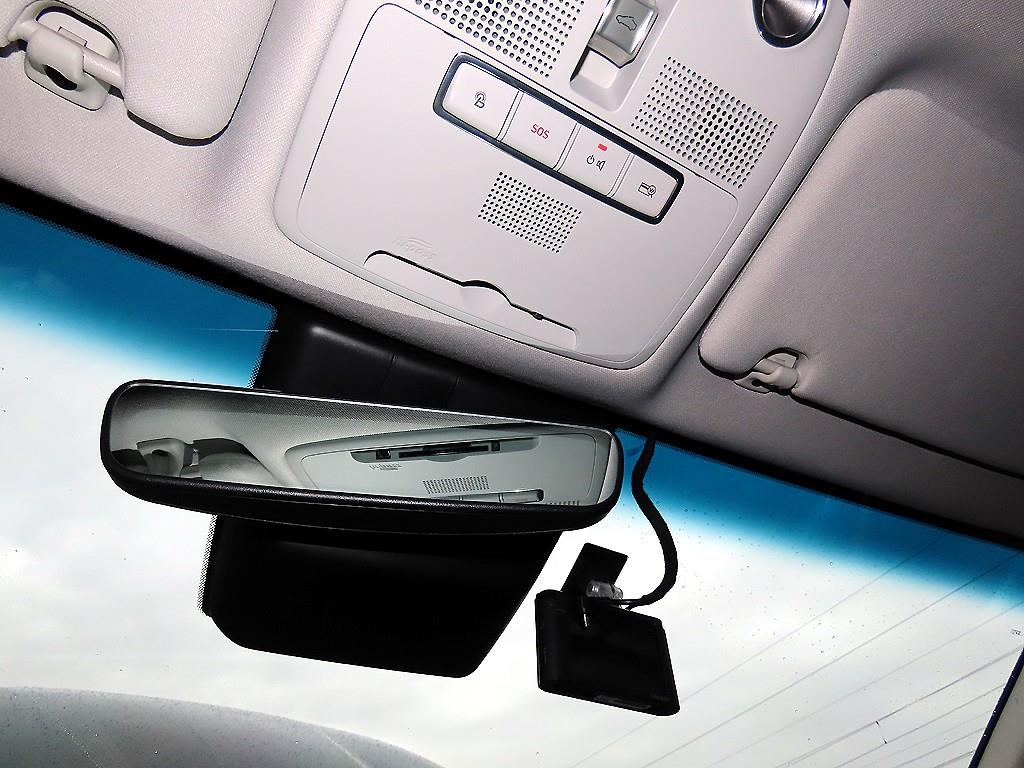 Hyundai Grandeur — photo 13