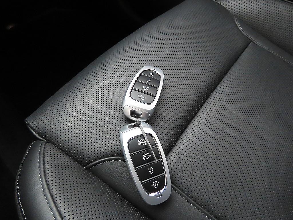 Hyundai Grandeur — photo 14