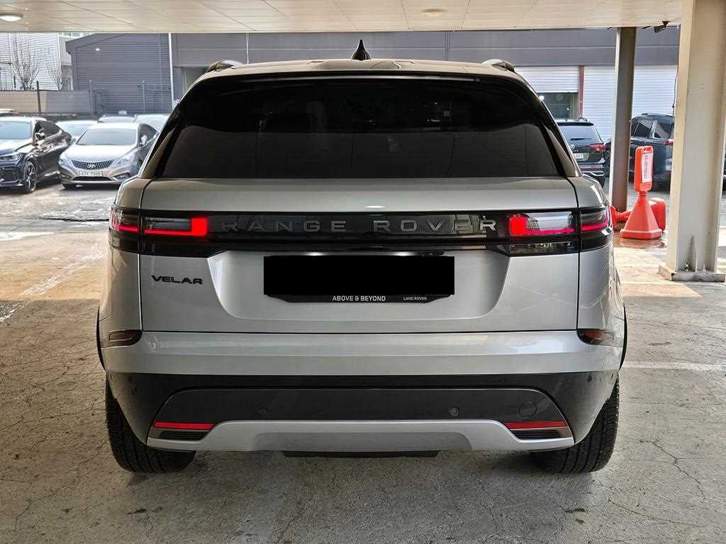 Land Rover Range Rover Velar — photo 04