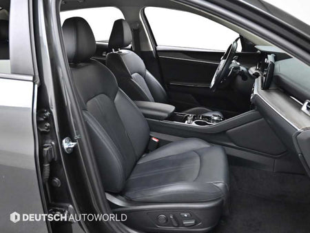 Kia K5 — photo 10