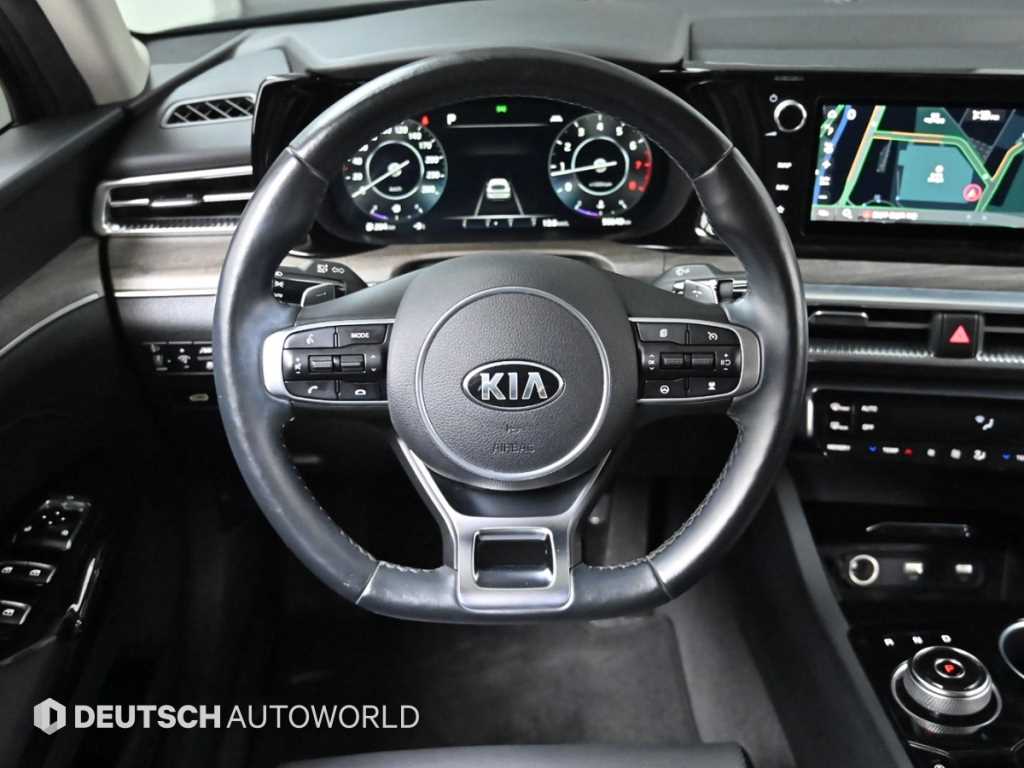 Kia K5 — photo 13