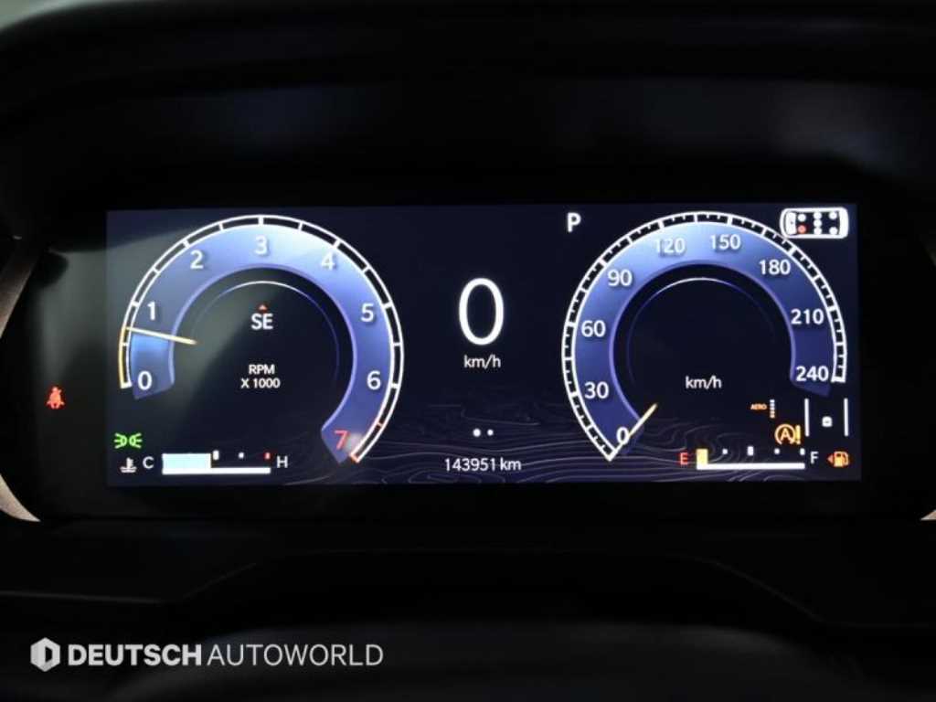 Jeep Cherokee — photo 08