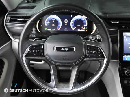 Jeep Cherokee — photo 13
